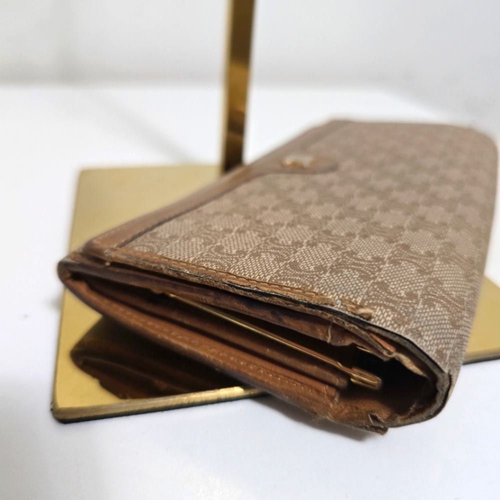 Celine Multicompartment Kisslock Long Wallet - Picture 5 of 5